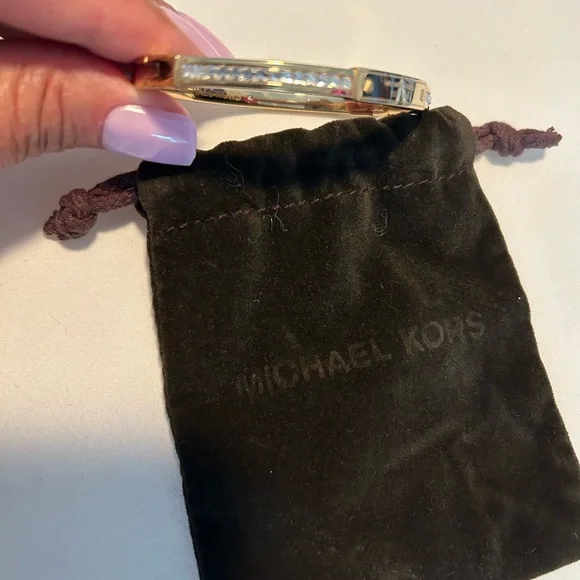 MICHEAL KORS • Gold Bangle w/ Diamonds • - Picture 5 of 8